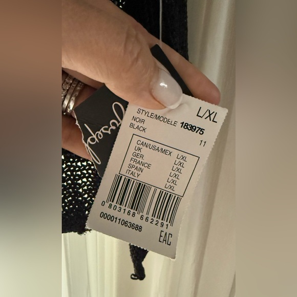 For Cyndi-Joseph Ribkoff Knit Cutout Detail Black Women's oversized Sweater NWT - Picture 14 of 17